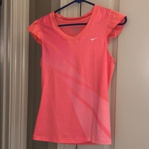 Nike tennis top coral